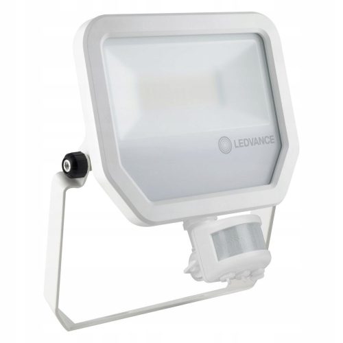 Halogene für den Außenbereich und den Garten Halogen warmweiß 5500 lm 50 W