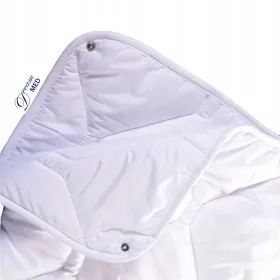   Antiallergische, universelle Vierjahreszeiten-Duo-Steppdecke DreamMED 220x200 cm