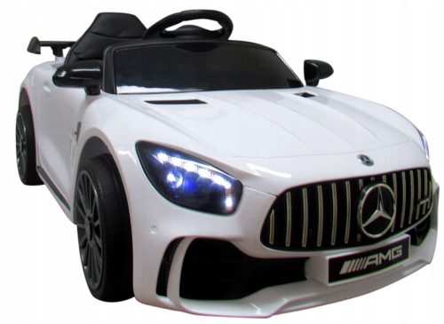  Weißes Mercedes-Auto