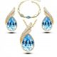  Ein Set Schmuck kr SWAROVSKI GOLD MANDEL