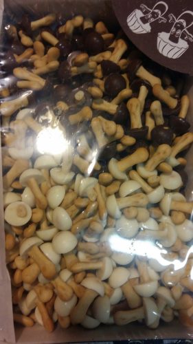 Fröhliche Pilze Kekse - Mix aus weißer und dunkler Schokolade, 1kg