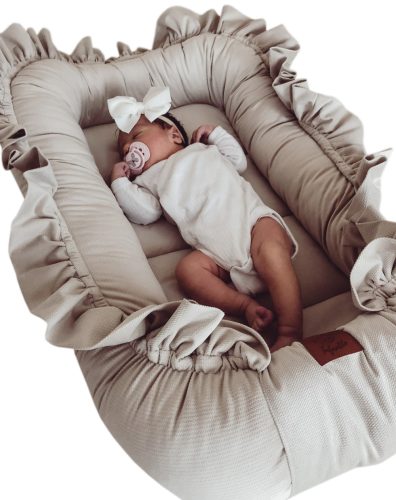  INFANTILO BABY COCOON SAMT MIT Rüschen