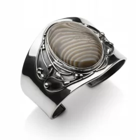  Künstlerisches Armband mit gestreiftem Feuerstein