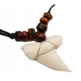  Herrenhalskette - natürlicher Haifischzahn