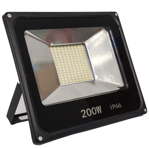  Halogen kaltweiß 18000 lm 200 W