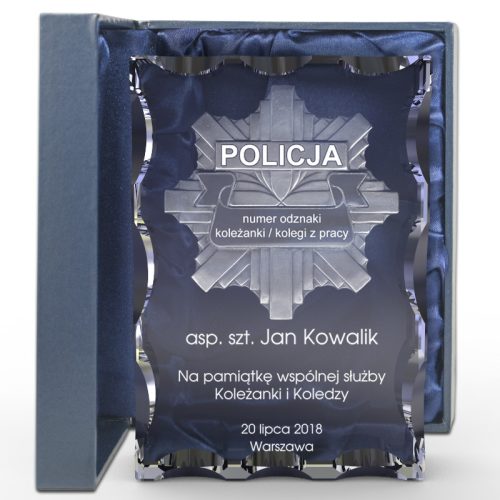 Coole, lustige Gadgets Geschenk für eine Polizistin. Polizistin-Abzeichen in 3D