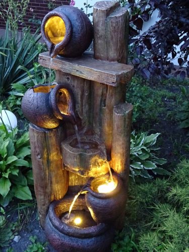  GARTENBRUNNEN „AUF EINEM STAMM“ Höhe 122 cm - LED*