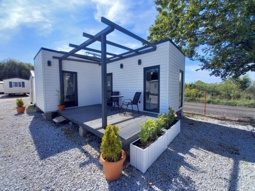 Gartenhäuser und Werkzeuge WPC CARAVANS Gartenhaus 700 x 550 cm