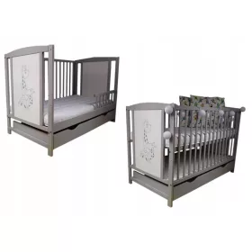    Holzbett SHOPBABYCOM BRUNO GREY TAPCZANIK 60 x 120 cm in Grautönen