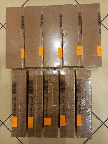 Briketts, Kohlen und Anzünder zum Grillen EKOPOL Streuer 5 kg