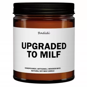    KERZE, EIN GESCHENK EINES FREUNDES FÜR EINE JUNGE MUTTER, EIN MILF-GESCHENK