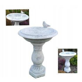  Ein Vogelbad aus Architekturbeton