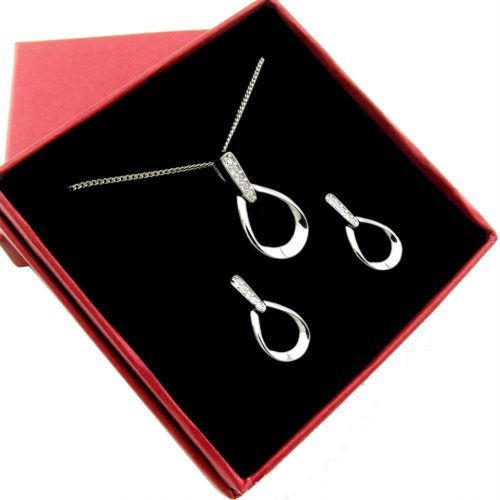  Schmuckset aus 925er Silber, Ohrringe und Halskette