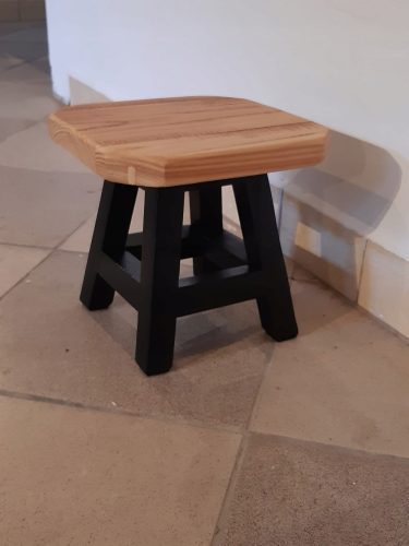  CzerwonyDom Blumentopfständer 22 cm Holz