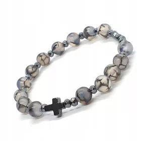  Rosenkranz-Armband an der Hand, Drache, grauer Achat