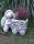  Beton-Gartenfigur eines Mauerseglers mit Kinderwagen