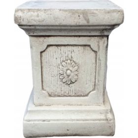 Gartenfigur aus Beton – SÄULE MIT MUSTER