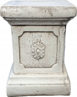  Gartenfigur aus Beton – SÄULE MIT MUSTER