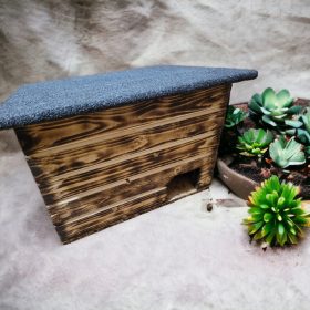    HÖLZERNES HECKENHAUS, Schuppen, Versteck, beheizter Unterschlupf