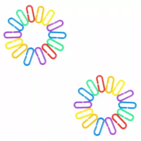    Kinder-C-Kette mit Clip. C-Haken mit Kette mit Clip. Vogelspielzeug