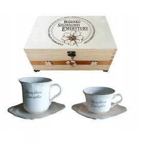    Truhe für einen Rentner, elegantes Geschenkset zum Ruhestand