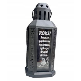    Eine Kerze für einen Hund oder eine Katze, + beliebige Gravur, eine Metalllaterne, eine Kerze für Tiere