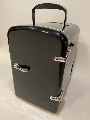 ETC 4 Kitchenmaster Milchkühlschrank mit Schlitzen