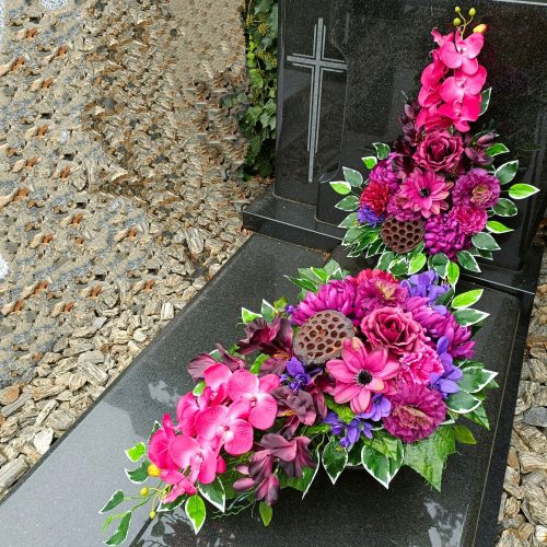 GROSSE STADT FÜR EIN GRAB, DENKMAL, FRIEDHOF, XL
