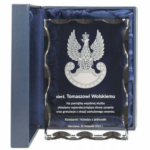 Coole, lustige Gadgets Kristallstatuette für einen pensionierten Soldaten