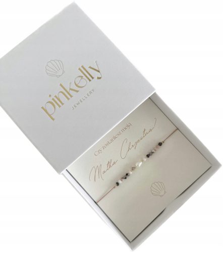  Ein Einladungsgeschenk für die Patin, ein Armband mit Steinen und einer Widmung