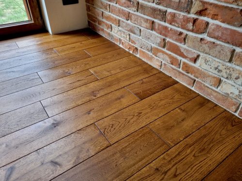 Holzboden, geölte Platte, 20 cm breit