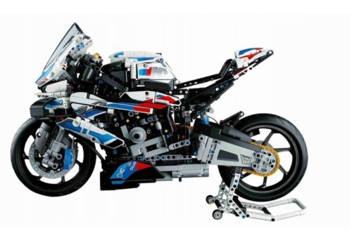  BMW Motorrad zum Zusammenbauen aus Blöcken, 1.920 Stück.