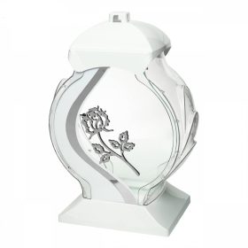 Runde, elegante Grabkerze mit Rosenblüte, weiß und silber