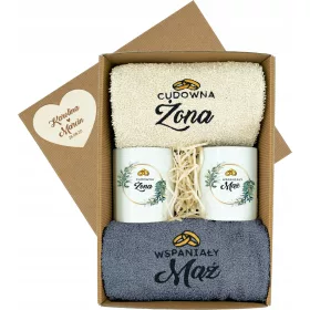    HOCHZEITSGESCHENK-SET HANDTÜCHER, STICKBECHER, EIN SOUVENIRE FÜR DAS BRAUTPAAR