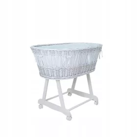  JULIA Moseskorb aus Naturgeflecht mit weißer Füllung.