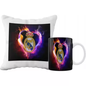    SUPER-BECHER- UND KISSEN-SET + KOSTENLOSE NAMENS-DESIGNS DER REAL MADRID TEAMS