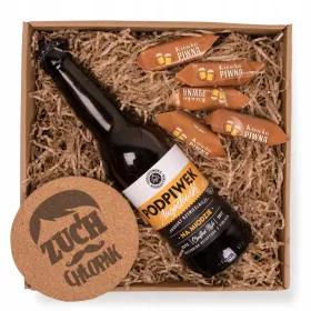    Ein Geschenk für einen Freund mit einem alkoholfreien Getränk