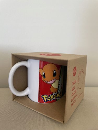  325-ml-Keramikbecher in einer POKEMON PIKACHU-Box