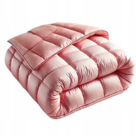   Leichte Ganzjahres-Bettdecke aus Daunen und Federn in Premium-Qualität