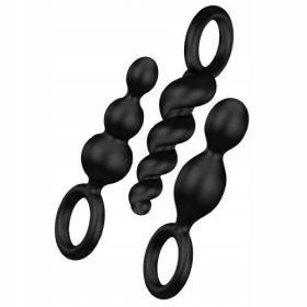    Satisfyer Booty Call ist ein Set Analplugs mit einer stimulierenden schwarzen Struktur