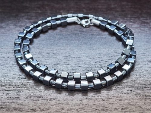  Halskette aus Hämatit, Perlen 6mm / Länge zur Auswahl