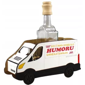    Alkohol-Lieferwagen. Lustiges Geschenk für eine Kurierlieferung
