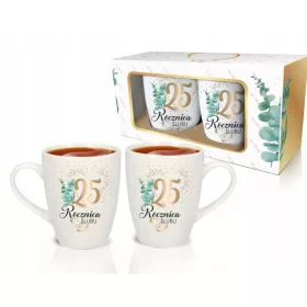    Ein Geschenkset mit 2 Tassen zum 25. Hochzeitstag des Ehemanns, der Ehefrau und der Eltern