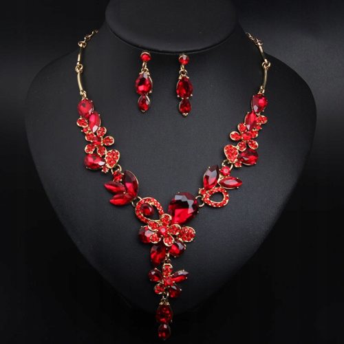  Rotes Set aus Halskette, Halskette, Ohrringen und Steinen