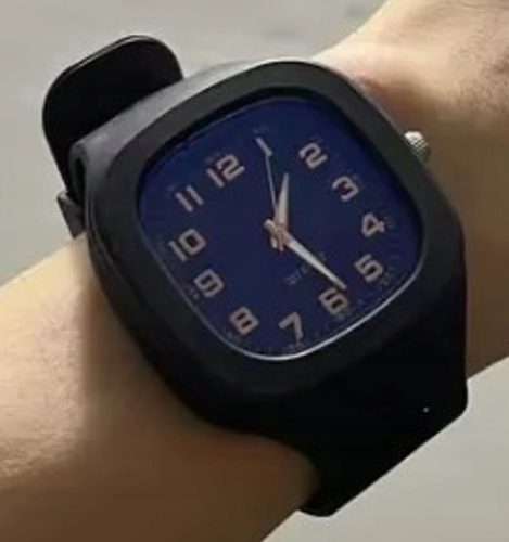 Damenuhr – eine beeindruckende Uhr