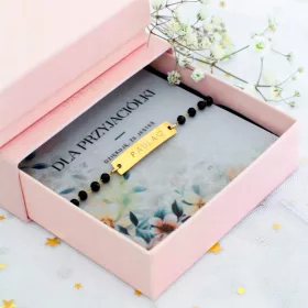    Goldarmband mit graviertem Stahl, personalisiertem Namen und schwarzen Perlen