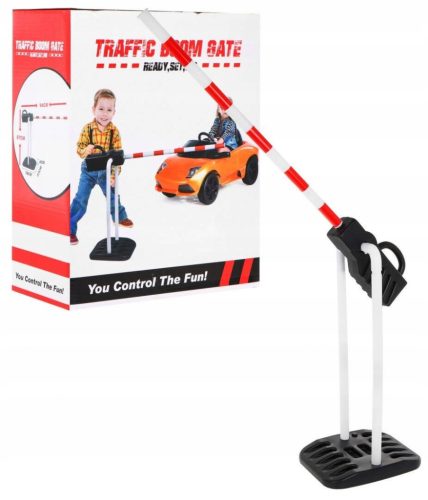 Ramiz' Auto Weiß, Schwarz, Rot