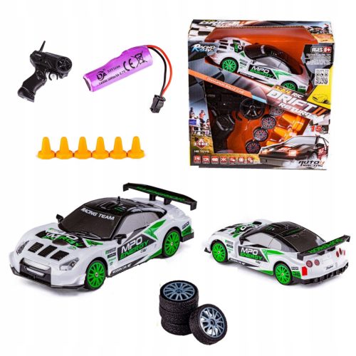  FERNGESTEUERTES AUTO + RC-KEGEL ZUM DRIFTEN 1:24 WEISS GTR