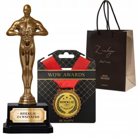    Eine Statuette für einen Lehrer und eine Medaille, ein Geschenkset FÜR EINEN LEHRER, graviert