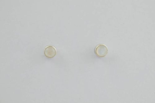  Kleine Mondstein-Ohrstecker, 925er Silber
